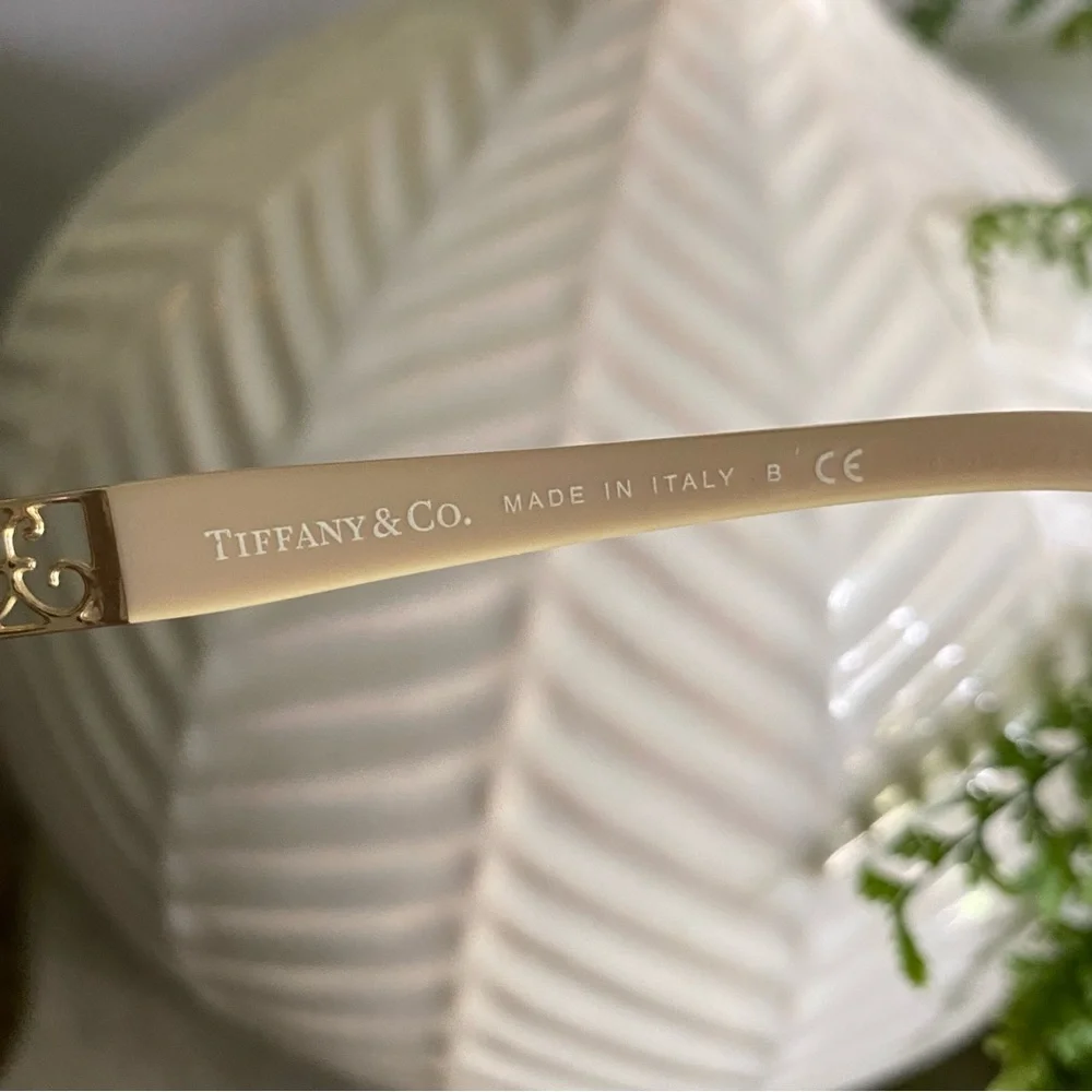 Tiffany & Co. TF 2130 8210 Rectangle Plum Pink Gold Frame Glasses 52*16*140 - Picture 12 of 16